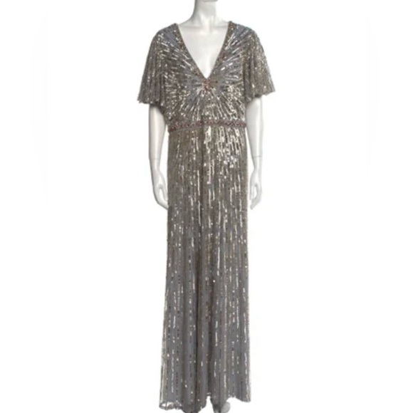 MAC DUGGAL Sequin V-Neck Flutter Sleeve Platinum Column Gown Formal NWT Size 10 - Picture 2 of 15